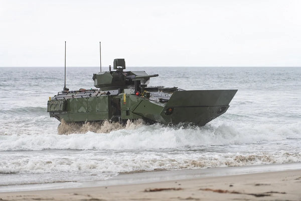 1-48TH SCALE 3D PRINTED U.S. MARINE CORPS AMPHIBIOUS COMBAT VEHICLE WITH 30 MM CANNON