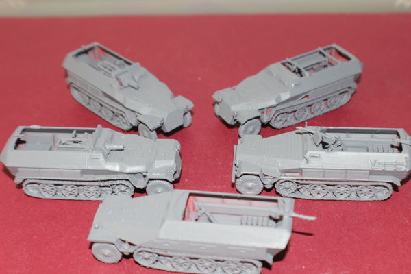 5 FOR 4 1-72ND SCALE 3D PRINTED WW II GERMAN SDKFZ 251s HALFTRACK ARMORED FIGHTING VEHICLE