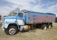 1-160TH N SCALE 3D PRINTED 1973 DODGE D800 GRAIN TRUCK OPEN