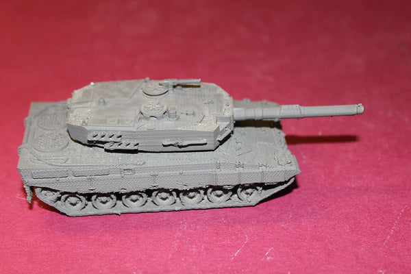 1/72ND SCALE  3D PRINTED POST WAR GERMAN LEOPARD 2